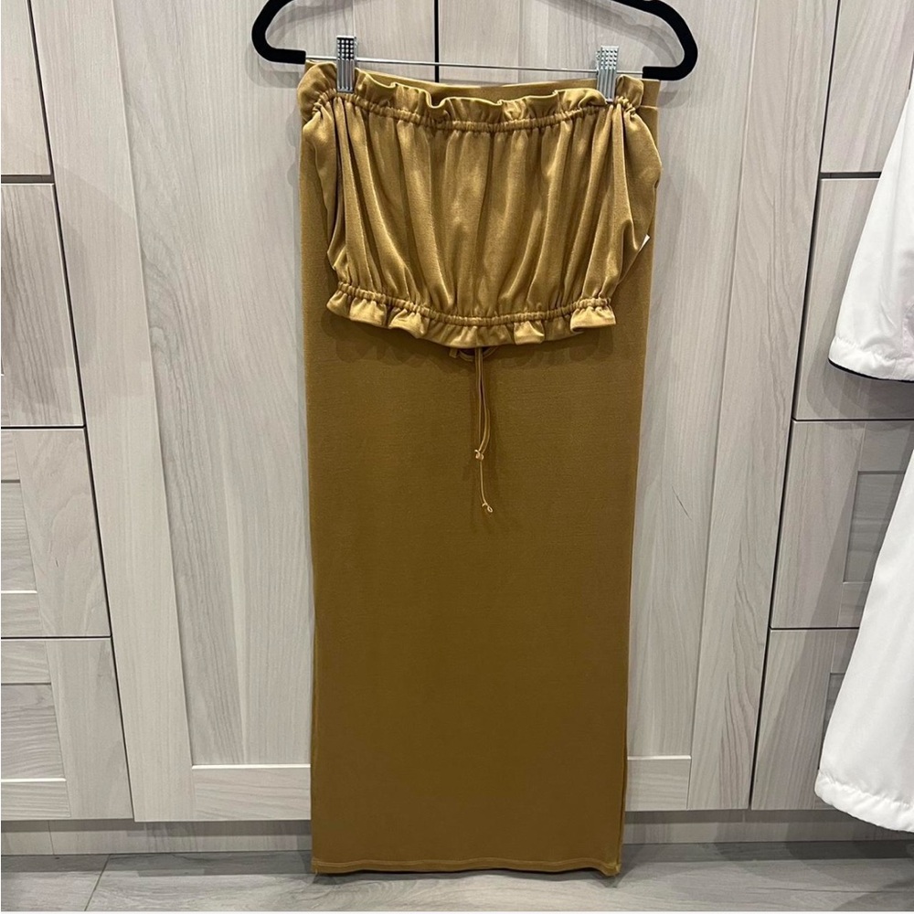 Two piece gold skirt set